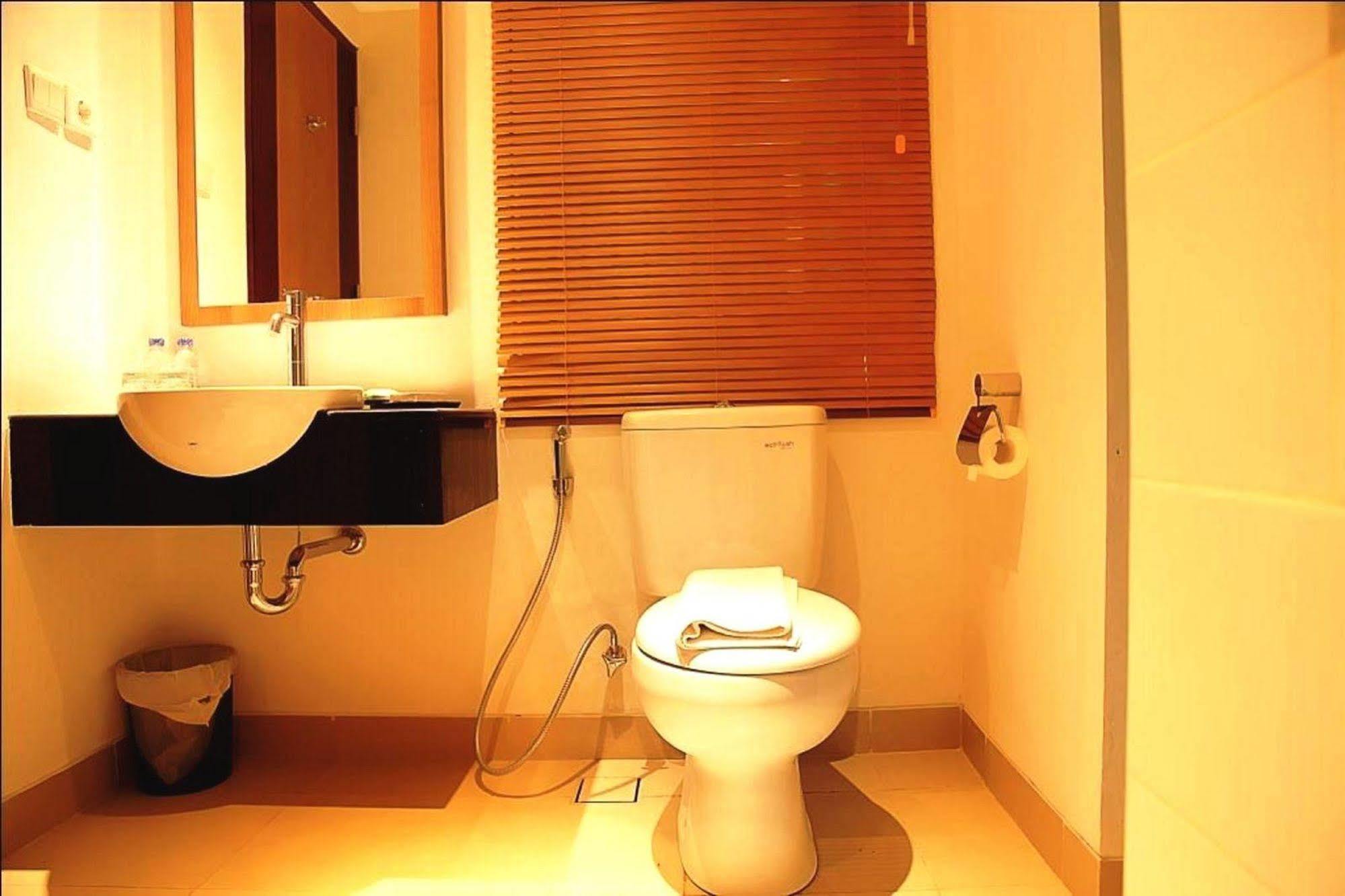 Santosa City Hotel Denpasar  Luaran gambar